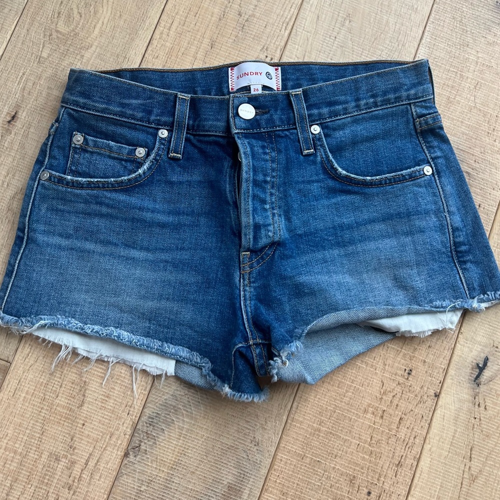 SUNDRY Exposed Pocket LOVE Denim Jeans Shorts 26
